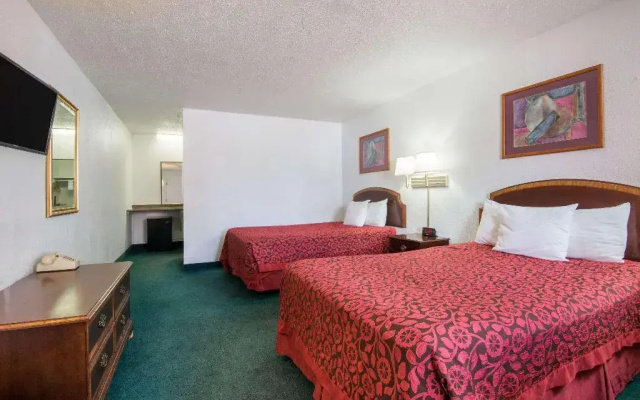 Days Inn By Wyndham Gallup