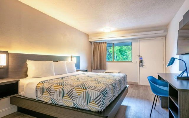 Motel 6 Charlotte, NC - Coliseum