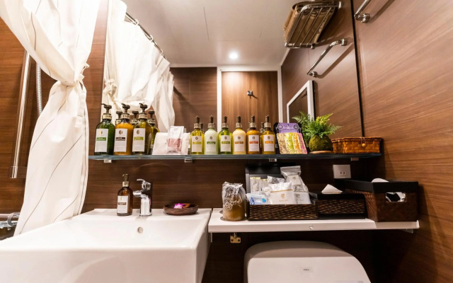 Hotel Petit Bali Garden Shin Okubo - Shinjuku Sta 10min walk -