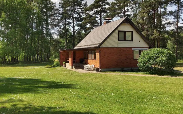 Petronių sodyba