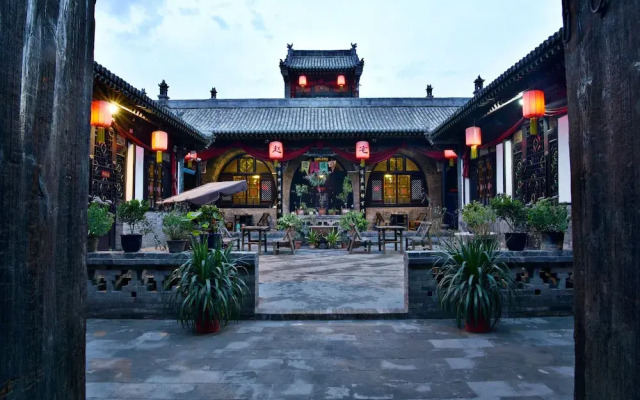 Pingyao Zouxikou Inn