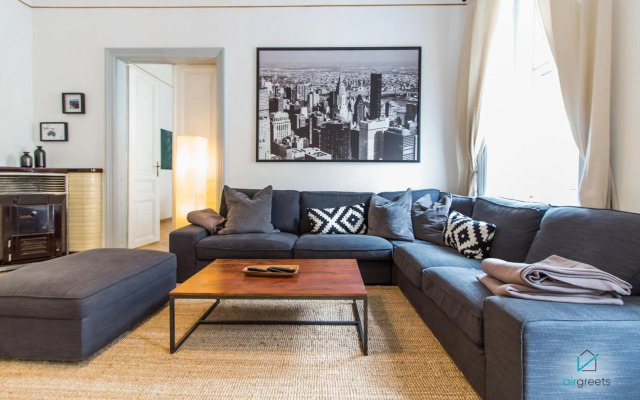 Spacious And Extraordinary Vienna Apartment