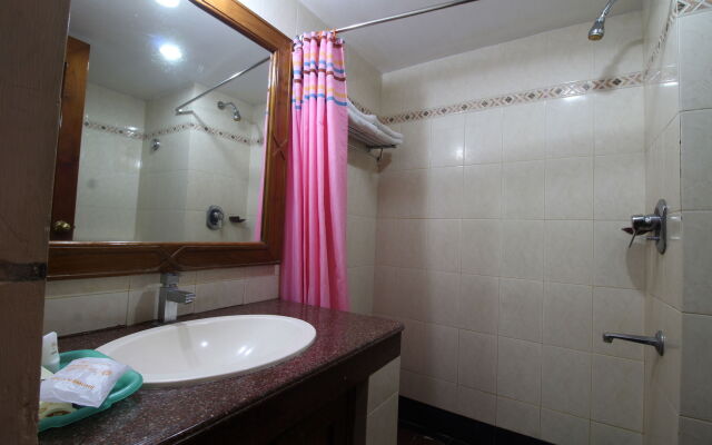 Mayura Residency