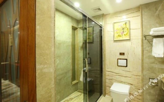 Romantic Hotel (Foshan Jinsha Zhou Jinbo Tiandi Plaza Branch) – Bathroom – Foshan