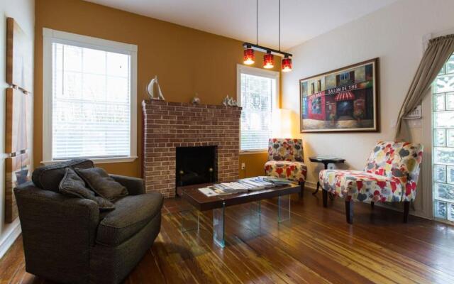 Tropical Garden Bungalow