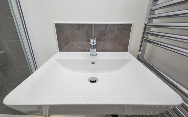 Royal Derby Hospital 3 bed Town House