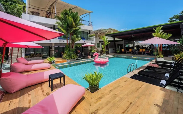 CC Bloom's Hotel