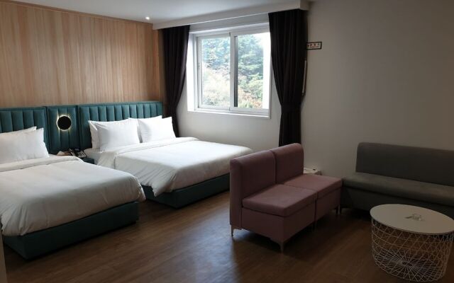 Ever Miracle Hotel