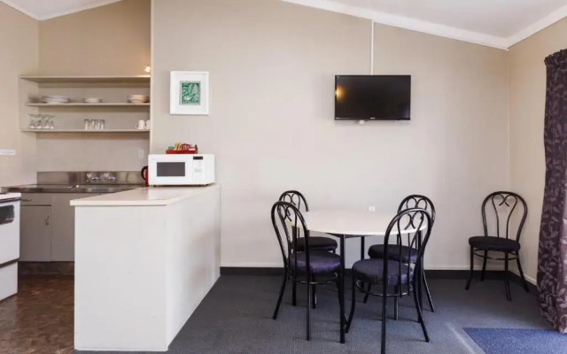 Manfeild Park Motel