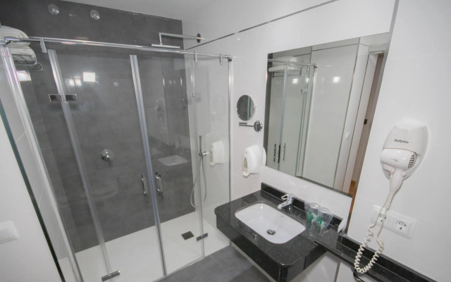 Apartamentos Spa Nanin Playa