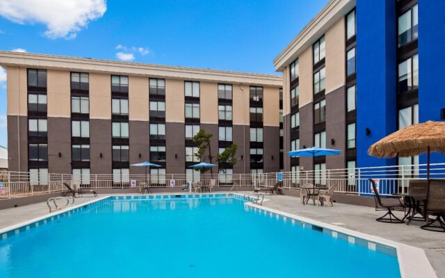 Best Western Plus Executive Residency Denver - Central Park Hotel