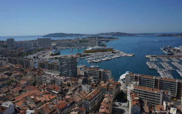 Appartement Cosy Jacuzzy Luxe Gare de Toulon
