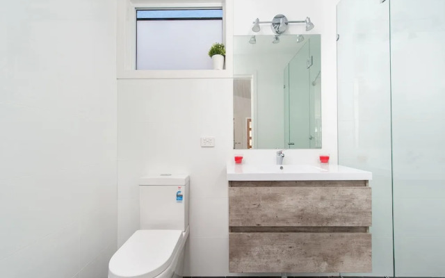 Tomaree Road, 58, Shoally Loft