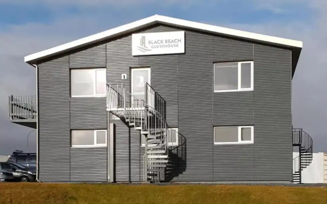 Black Beach Guesthouse