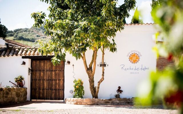 Hotel Rancho Los Lobos