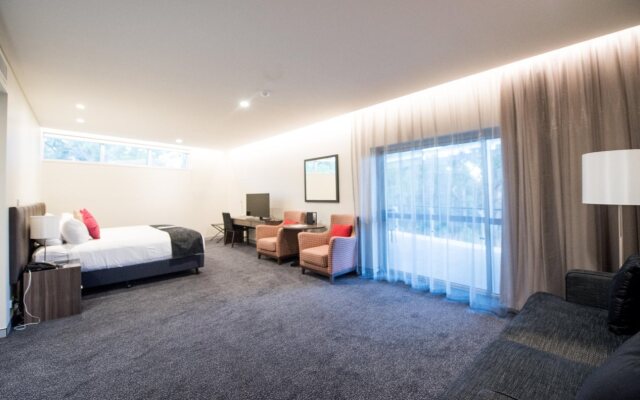 Alexandra Hills Hotel Suites & Conference Center