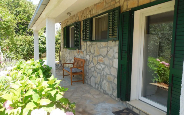 A&M - 30 m From Beach - A1