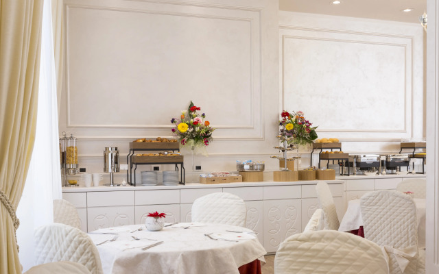 Amsterdam Suite Hotel & SPA