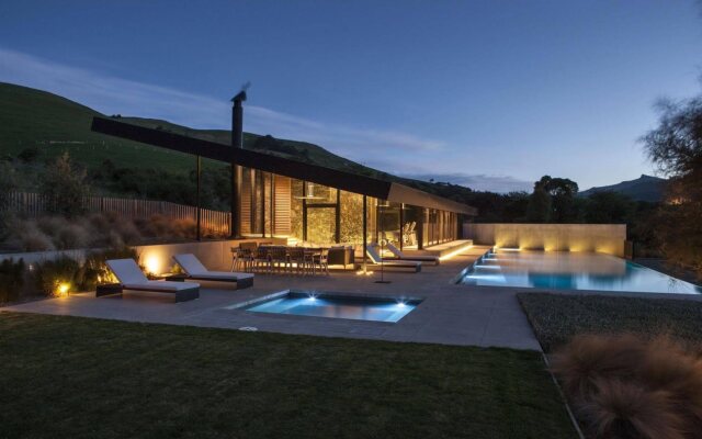 Annandale Coastal Farm Escape & Luxury Villa Collection