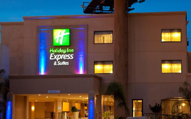 Holiday Inn Express Hotel & Suites Woodland Hills, an IHG Hotel