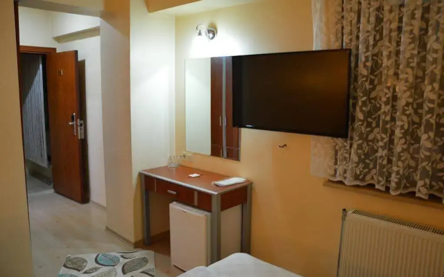 Remay Hotel