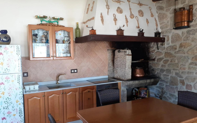 Casa rural con piscina Viña de Millan