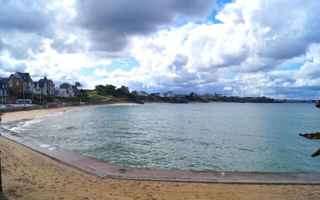 Saint Malo L'abbaye Maison bord de plage