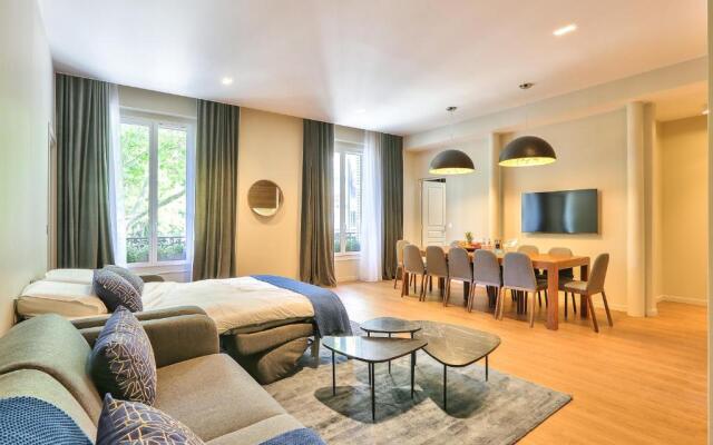119 - Urban Spacious Apartment Sebastopol