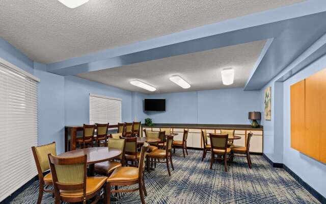 Suburban Studios Sterling - Washington Dulles