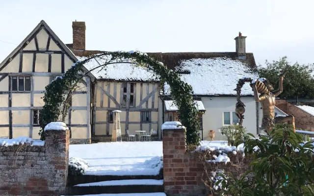 Eckington Manor