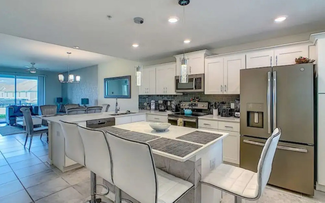 205 Luxury Condo Storey Lake Disney