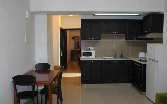 Eleonora Hotel Apartments