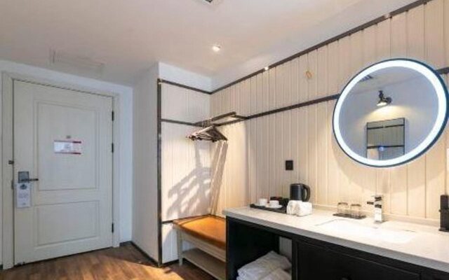 Borrman Hotel Jinan West Station Greenland Central Plaza Exhibition Center