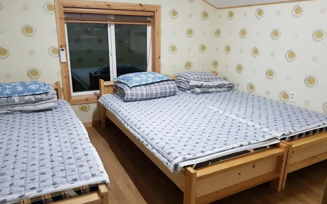 Suji Guesthouse