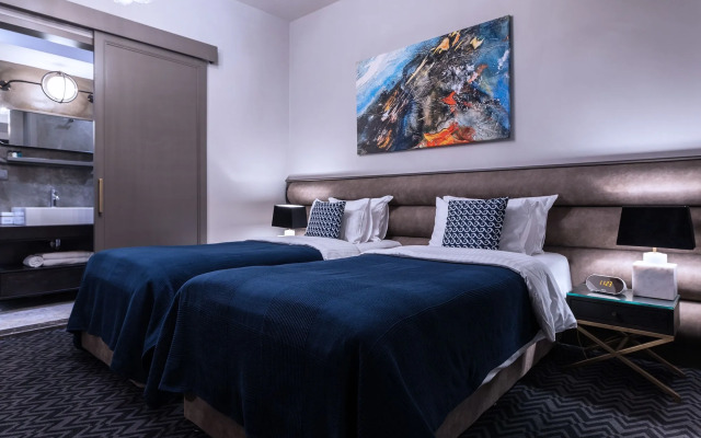 Nabu Hotel