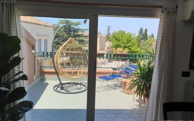 Bright and panoramic apartment in Aci center