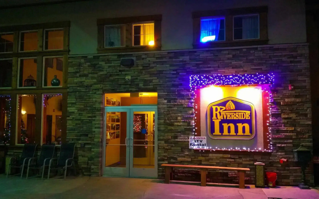 A Riverside Inn Travelodge by Wyndham
