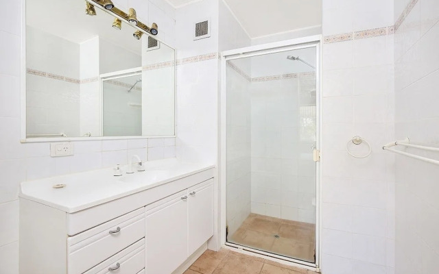 Amazing Waterfront Views Sunshine Coast H330
