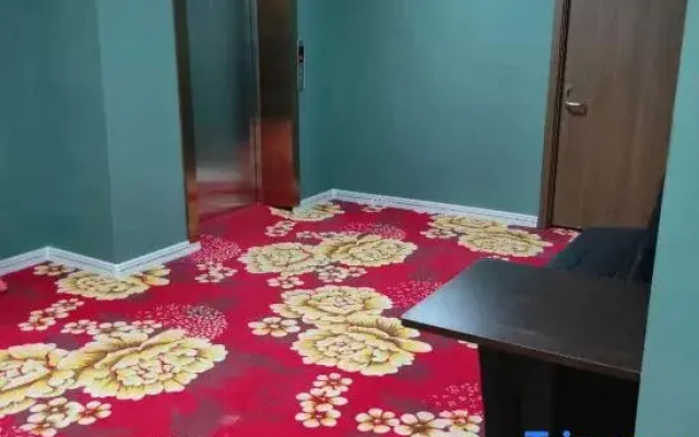 Xinzheng Zhongzhou Business Hotel