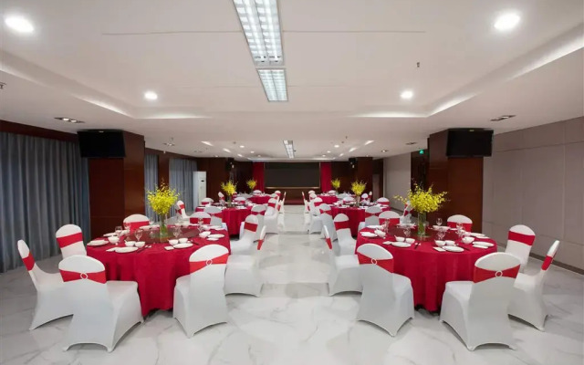 Ramada Encore by Wyndham Qionghai Downtown