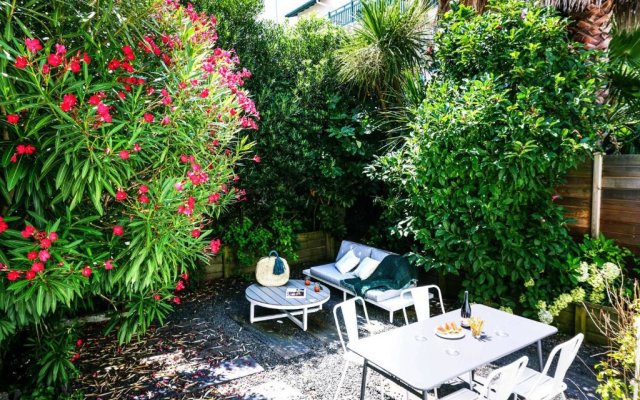 COCOON KEYWEEK Holiday House with lovely patio in Biarritz city center