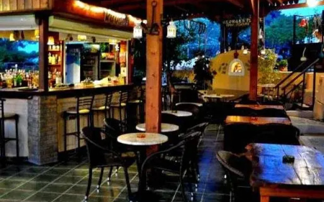 Cannon Studios & Rooms