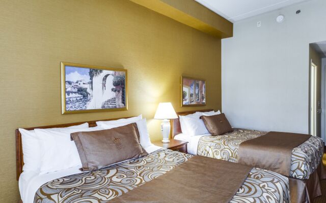 Monte Carlo Inn - Brampton Suites
