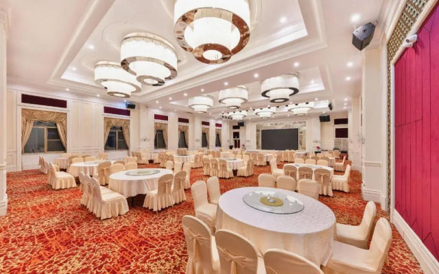 Country Garden Holiday Hotel