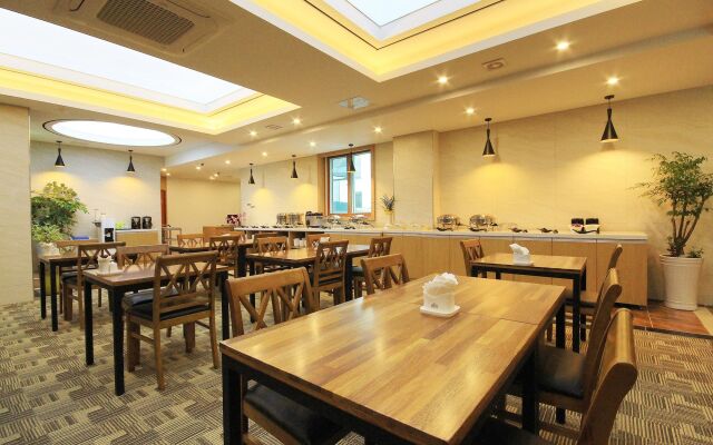 Hound Hotel Gwangju Cheomdan