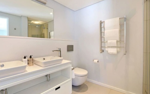 Four on C luxury Suites by Totalstay