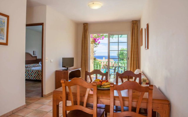 Apartamentos la Caleta
