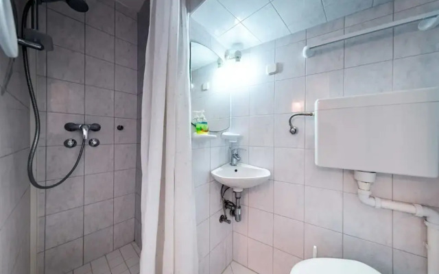 Mira Sea Front Guesthouse