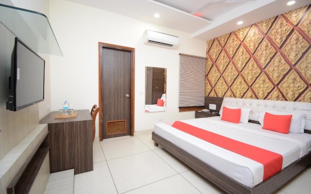 Hotel Dhingra By OYO Rooms