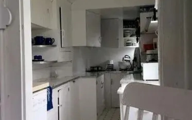 Auberge Nathalie Ora Guesthouse